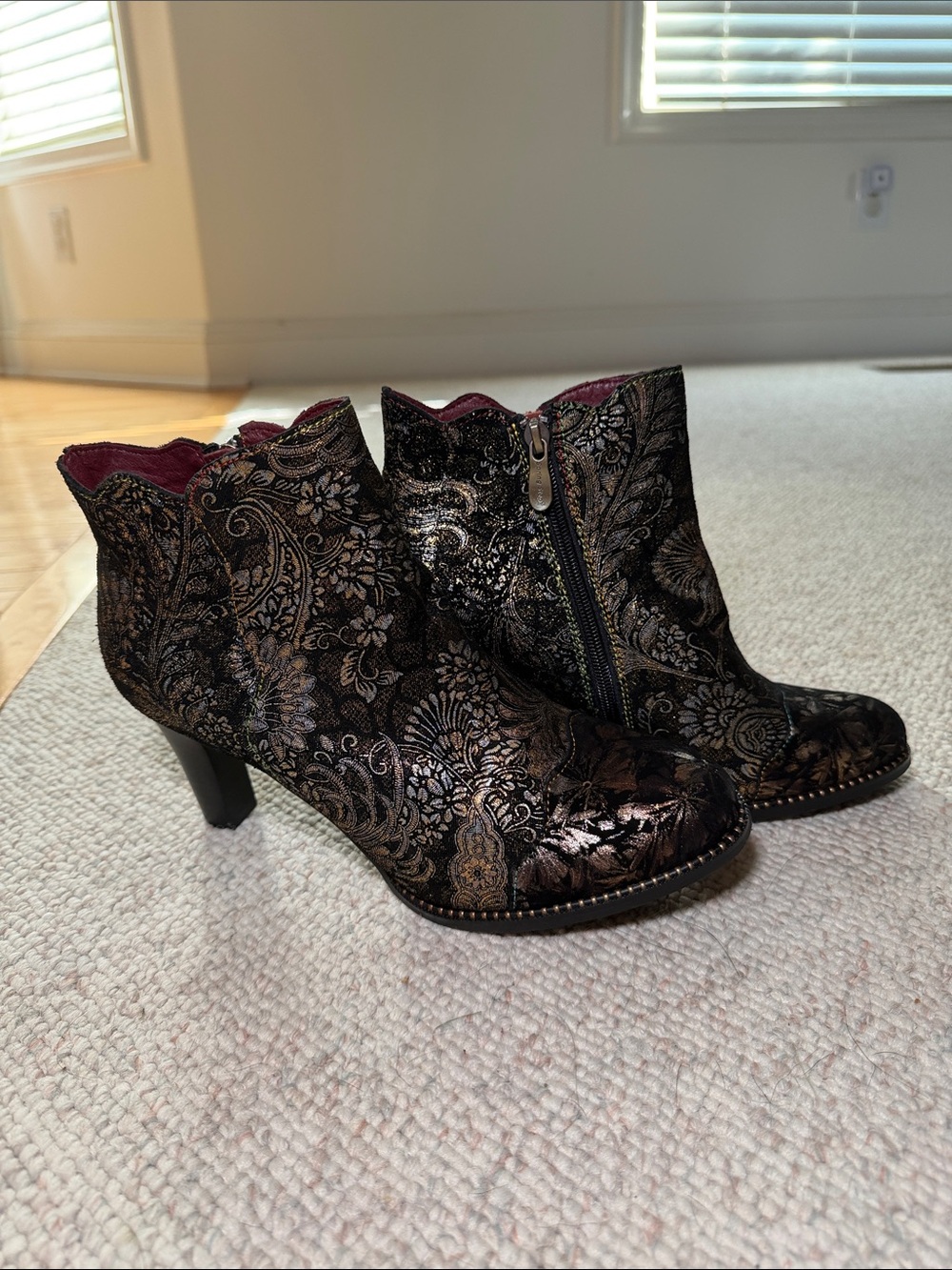 L'ATISTE Black Metallic Paisley Ankle Booties with Maroon Lining